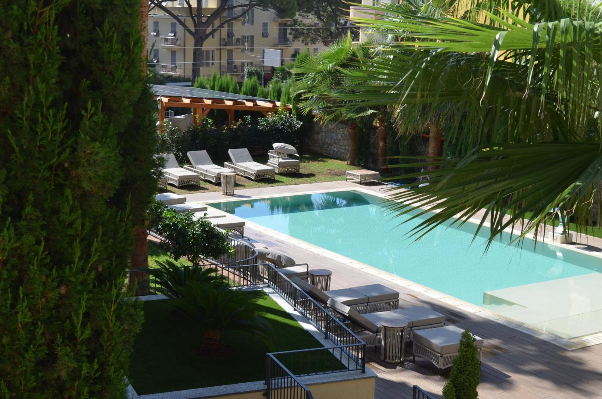 Alaxia Resort Alassio Esterno foto